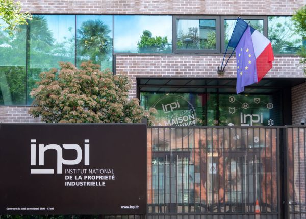 Photo : INPI headquarters in Courbevoie © HJBC - Adobe Stock