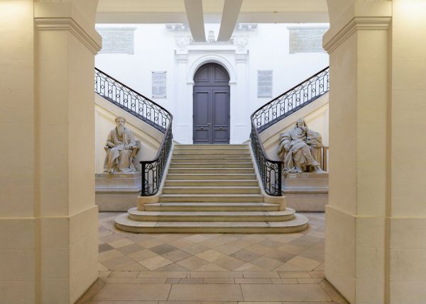 Photo : De la Renaissance au XXIe siècle, l’université de Bordeaux est riche d’une histoire singulière - Pôle juridique et judiciaire de Pey Berland © Olivier Got - université de Bordeaux