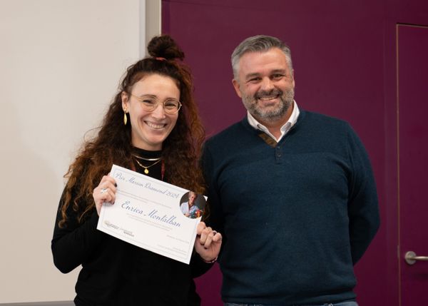 Photo : Enrica Montalban, lauréate du Prix Marian Diamond et Jérôme Baufreton, directeur de Bordeaux Neurocampus © Bordeaux Neurocampus